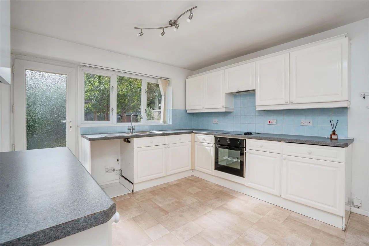 Sunnymead Drive, Waterlooville, PO7, photo 18
