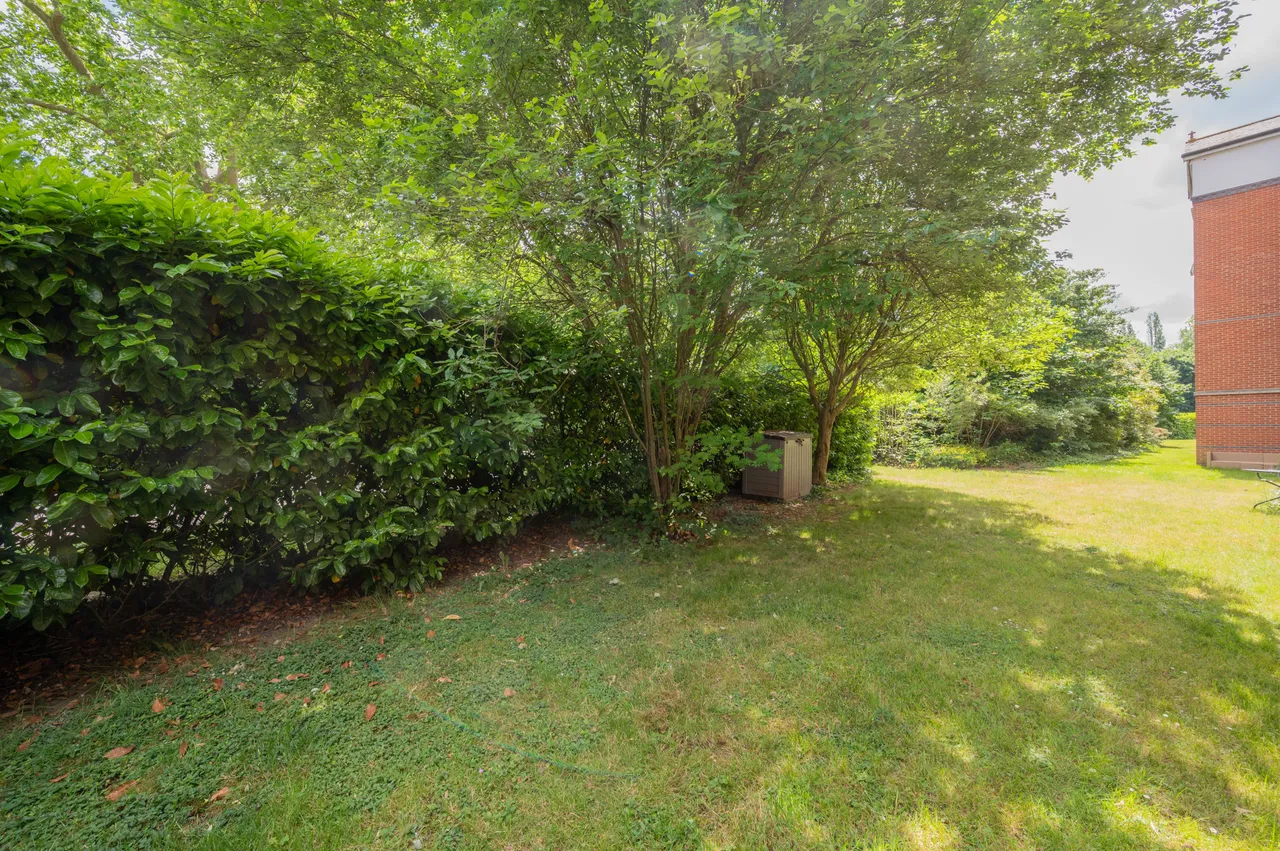 23 Lisle Close, London, photo 10