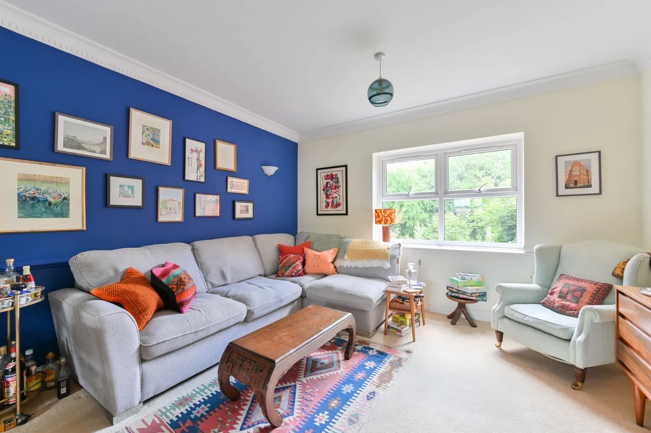 23 Lisle Close, London, photo 11
