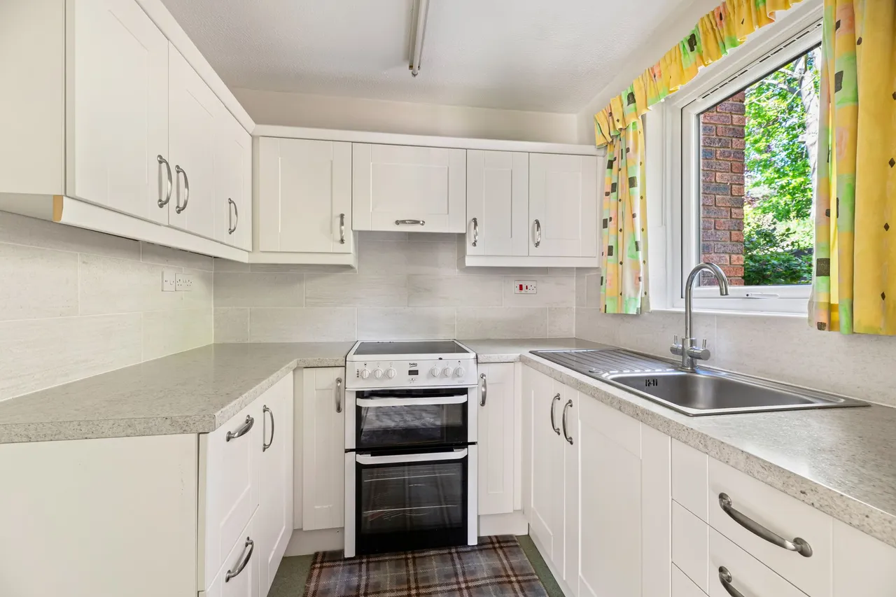 Lincoln Court Lower Robin Hood Lane, Frodsham, photo 4