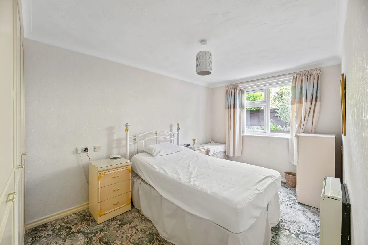 Lincoln Court Lower Robin Hood Lane, Frodsham, photo 5