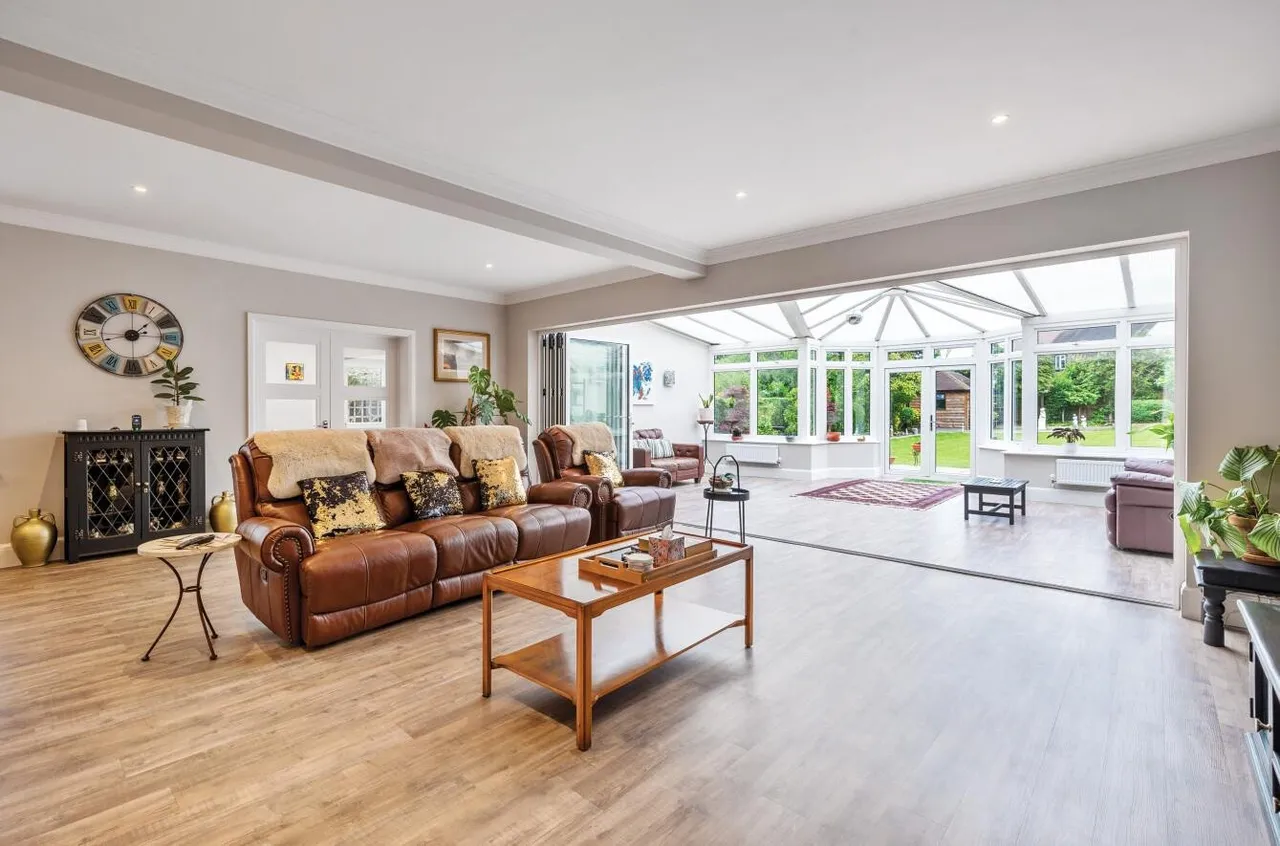 Cheam Road, East Ewell, KT17 3EG, photo 3