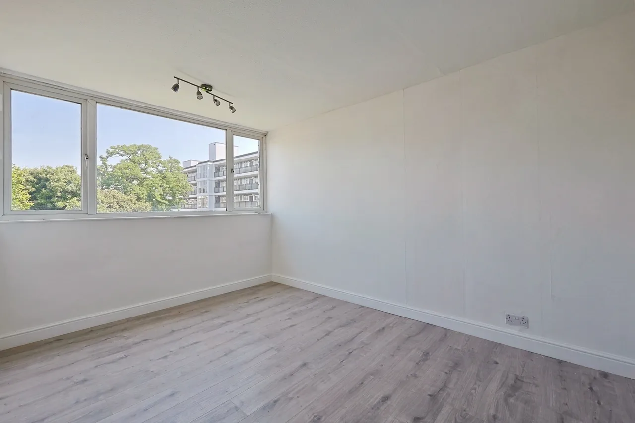Cottingham Road, London, SW8, photo 3