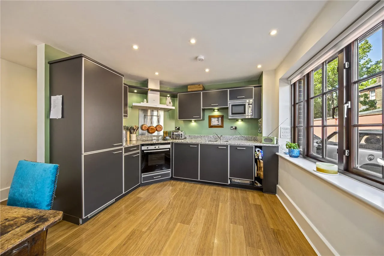 Blake Mews, High Park Road, TW9, photo 5