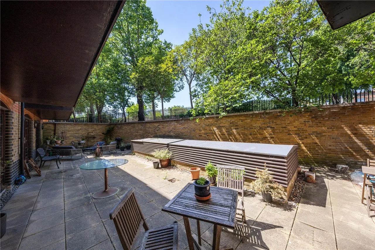 Blake Mews, High Park Road, TW9, photo 12