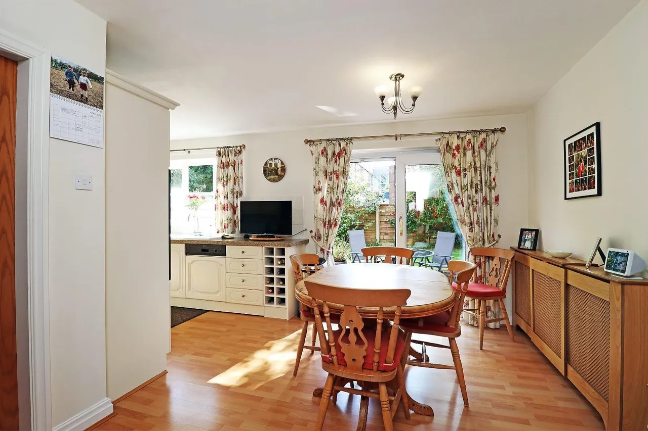 Grove Lane, Hale, Cheshire WA15 8LS, photo 9