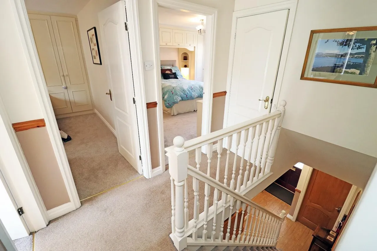 Grove Lane, Hale, Cheshire WA15 8LS, photo 12