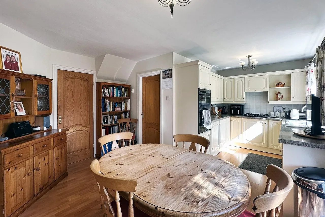 Grove Lane, Hale, Cheshire WA15 8LS, photo 8