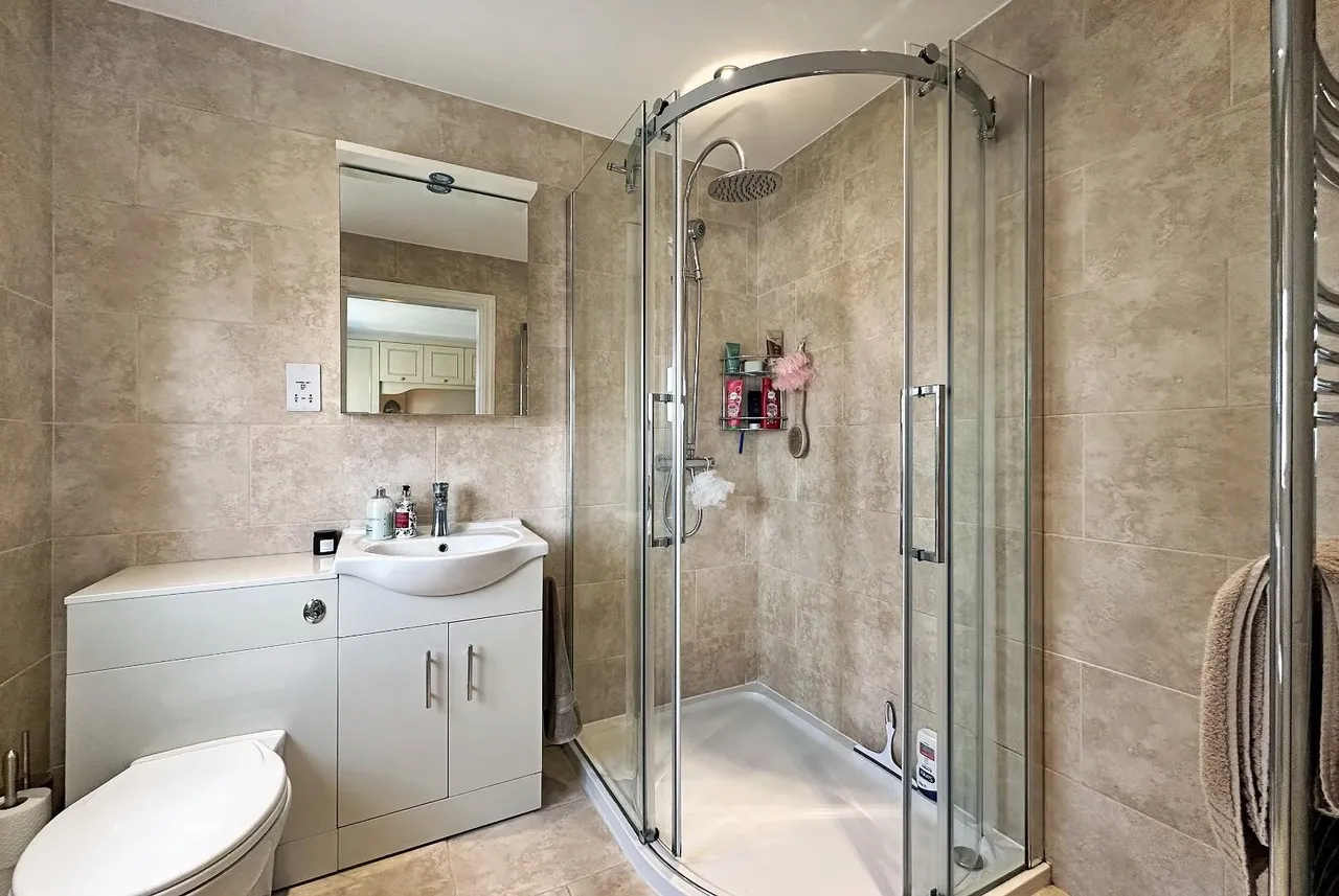 Grove Lane, Hale, Cheshire WA15 8LS, photo 15