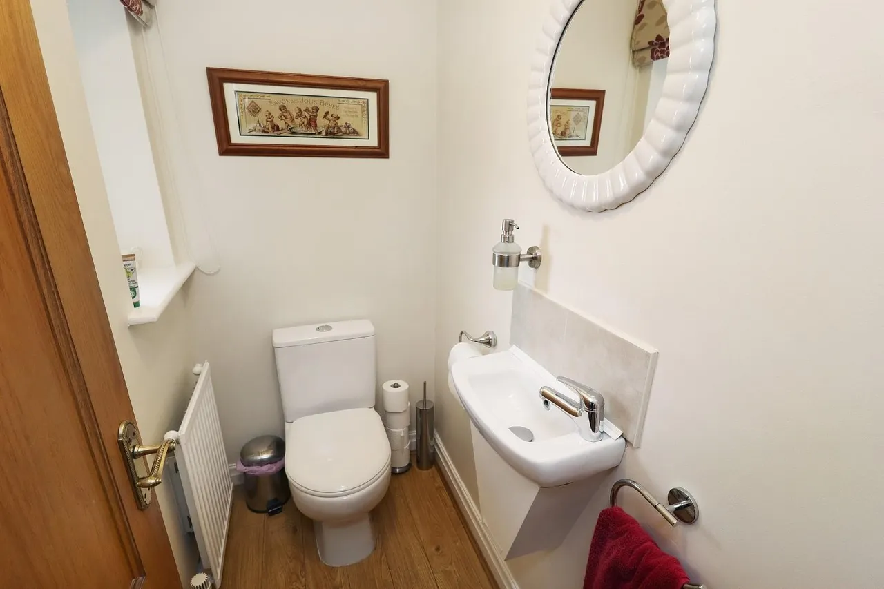 Grove Lane, Hale, Cheshire WA15 8LS, photo 11
