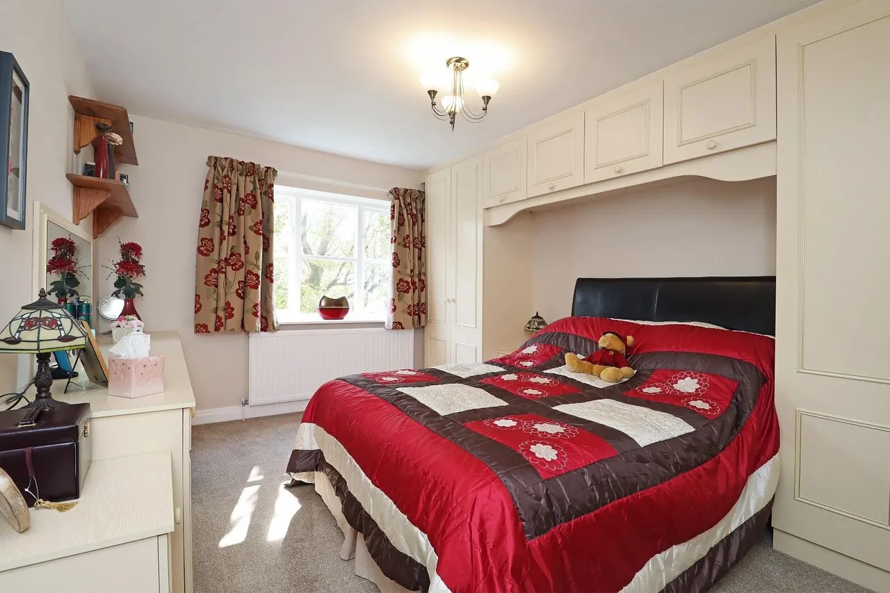 Grove Lane, Hale, Cheshire WA15 8LS, photo 16