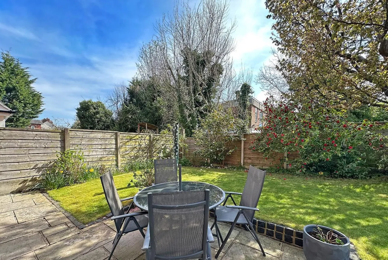 Grove Lane, Hale, Cheshire WA15 8LS, photo 28