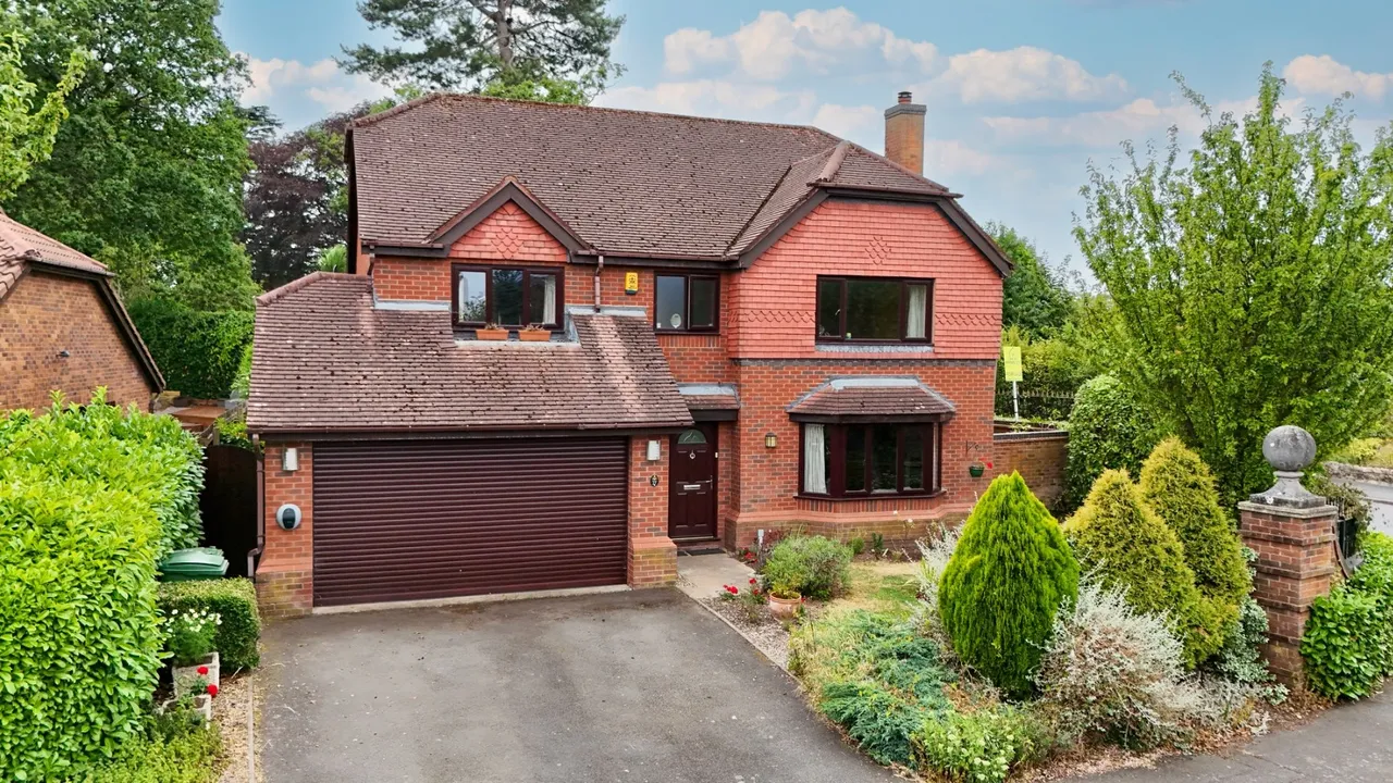5 bed house for sale, Exeter Drive, Wellington, TF1