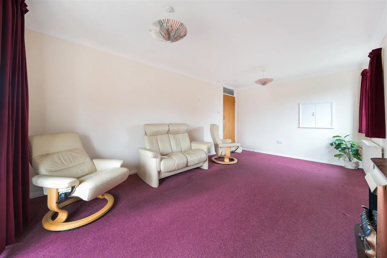 Priestley Way, Middleton-On-Sea, PO22, photo 5