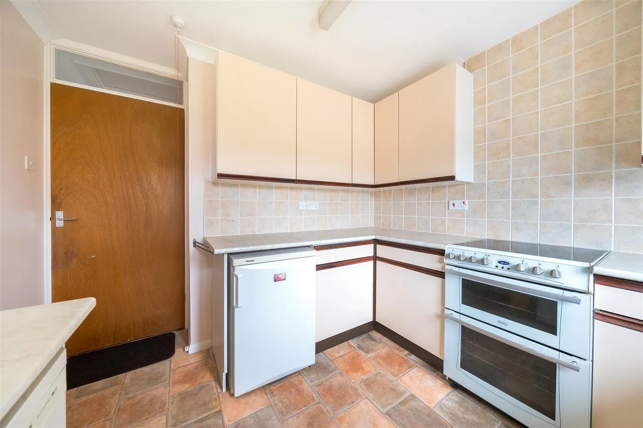 Priestley Way, Middleton-On-Sea, PO22, photo 6