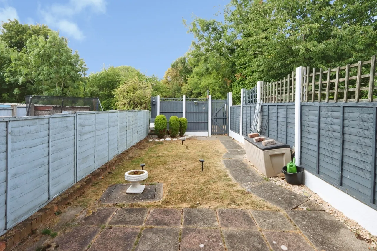 Meadowcroft Glade, Westfield, Sheffield, S20, photo 2