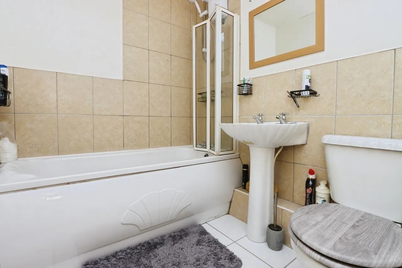 Meadowcroft Glade, Westfield, Sheffield, S20, photo 10