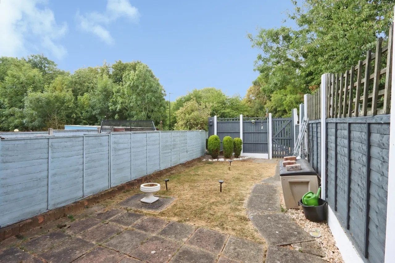 Meadowcroft Glade, Westfield, S20, photo 15
