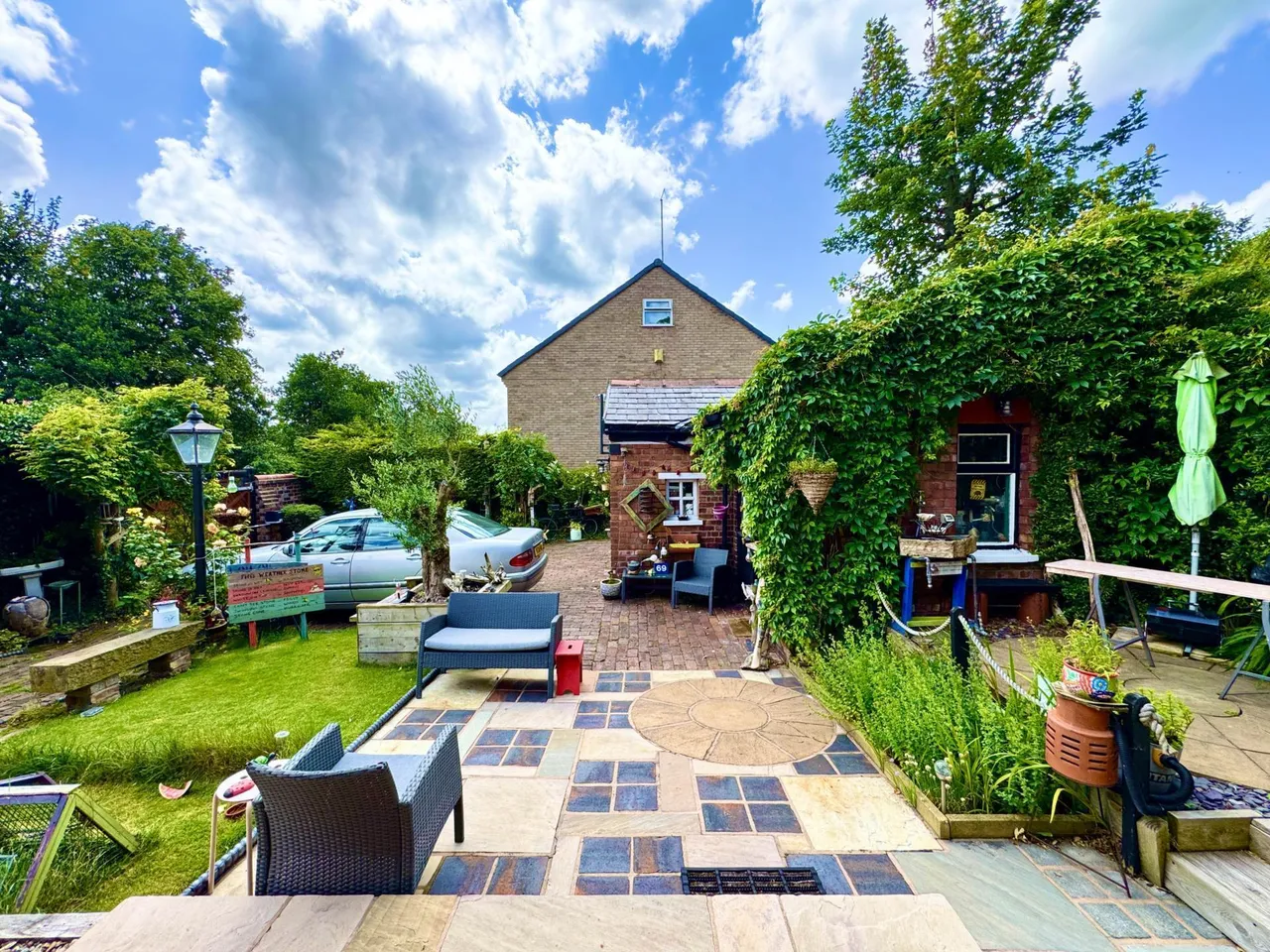 Dentons Green Lane, Dentons Green, photo 33