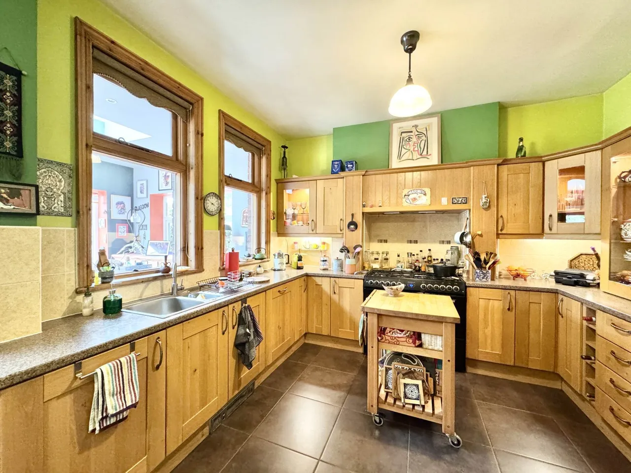 Dentons Green Lane, Dentons Green, photo 3