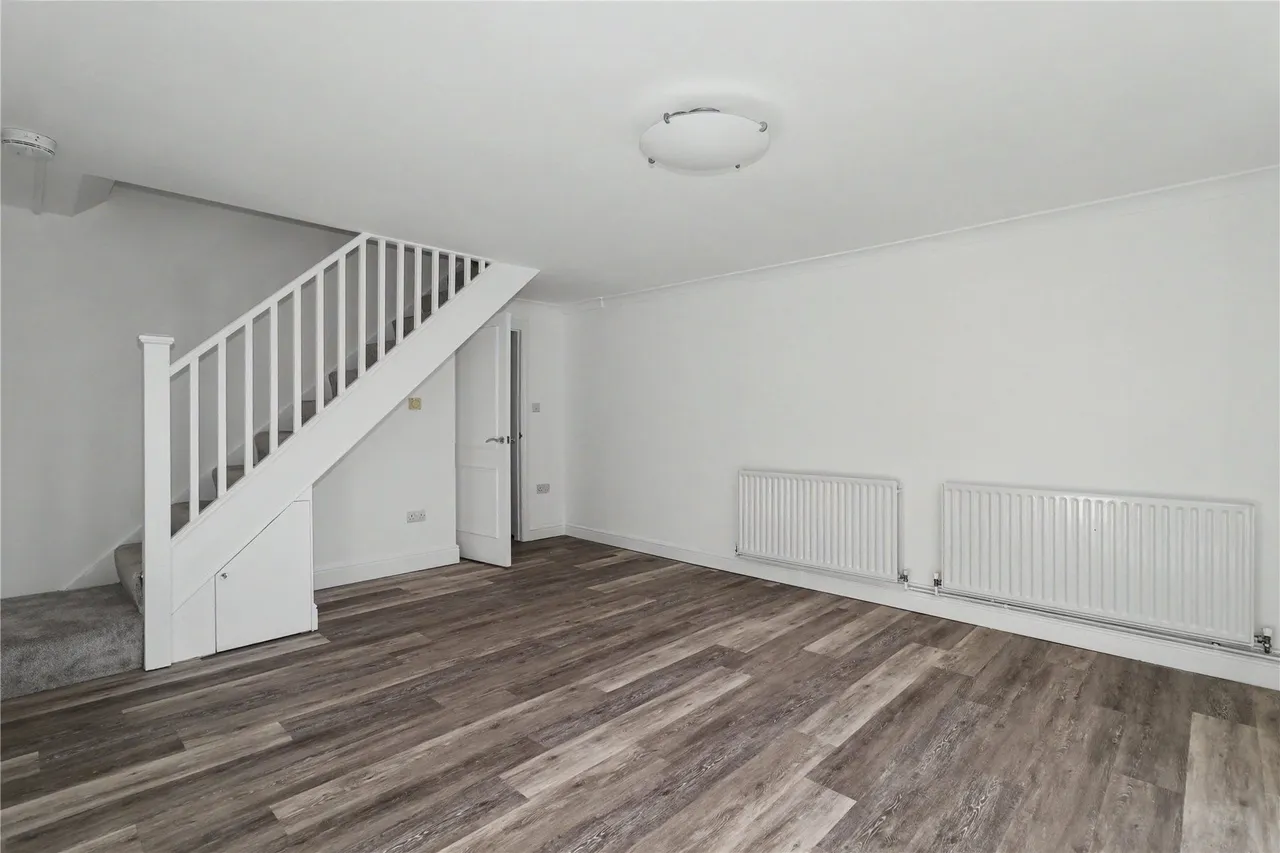 Sundridge Road, Woking, GU22, photo 4