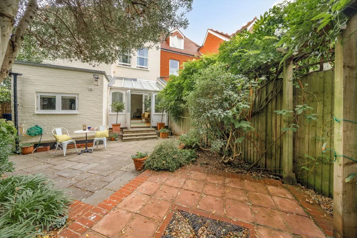 Esmond Road, W4, photo 5