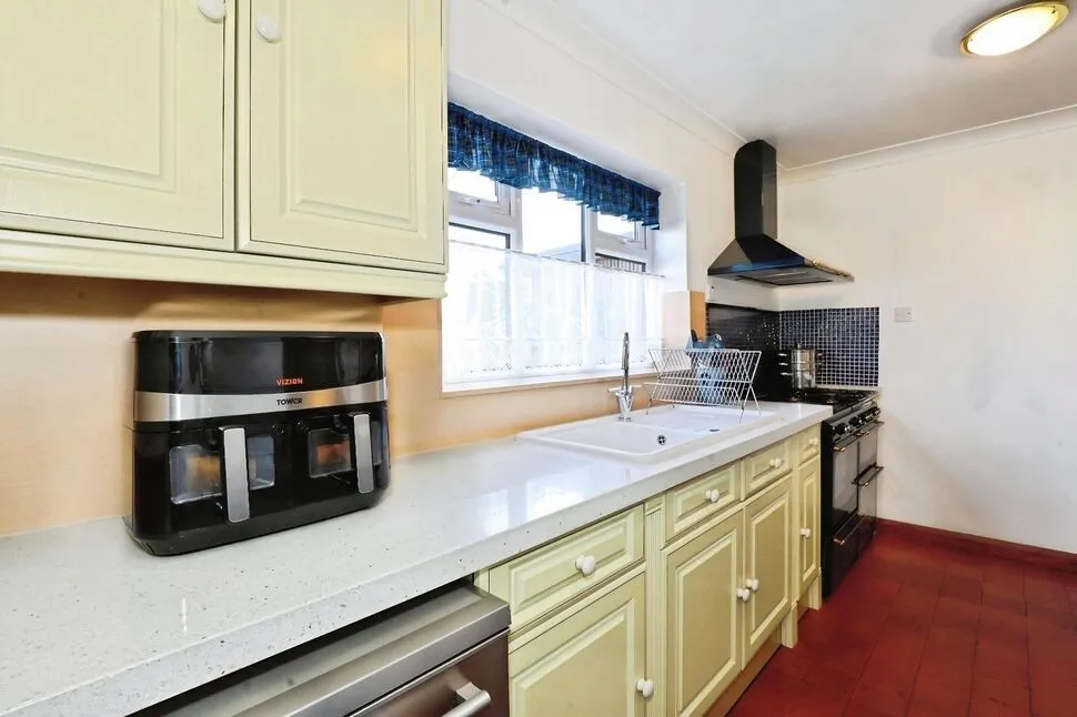 Eccleshall Road, Stafford, Staffordshire, ST16, photo 4