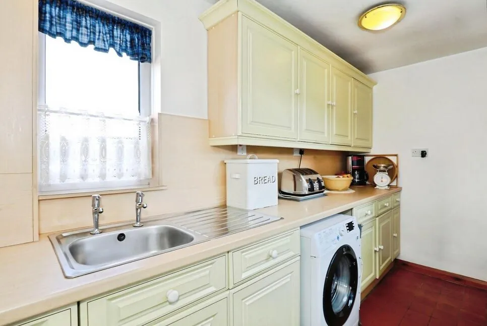 Eccleshall Road, Stafford, Staffordshire, ST16, photo 5