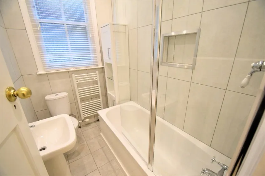 Southfield Road, London, photo 5