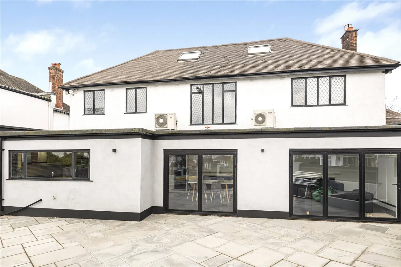 Forestdale, Southgate, N14 7DY, photo 32