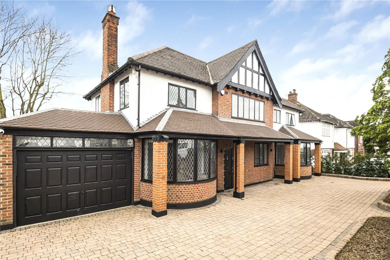 Forestdale, Southgate, N14 7DY, photo 2
