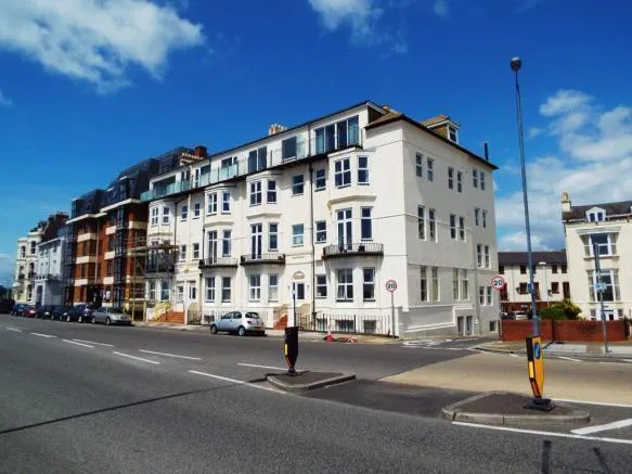 2 bed flat to rent — South Parade, SOUTHSEA