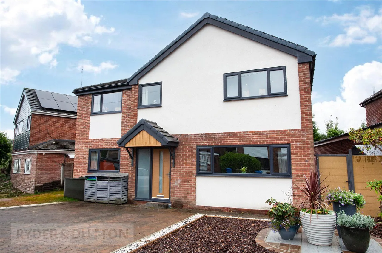 5 bed house for sale, Cranbourne Road, Bamford, OL11