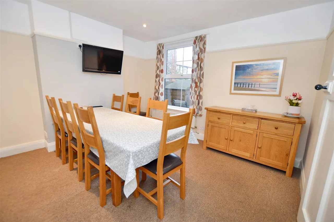 Augusta Street, Sheringham, NR26, photo 6