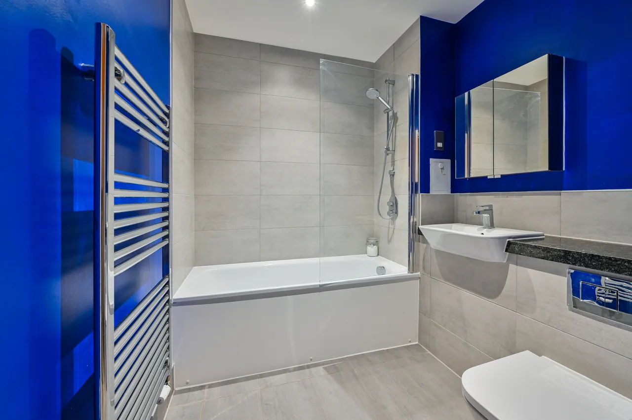 Flat 130, Leonard Court, LONDON, photo 7