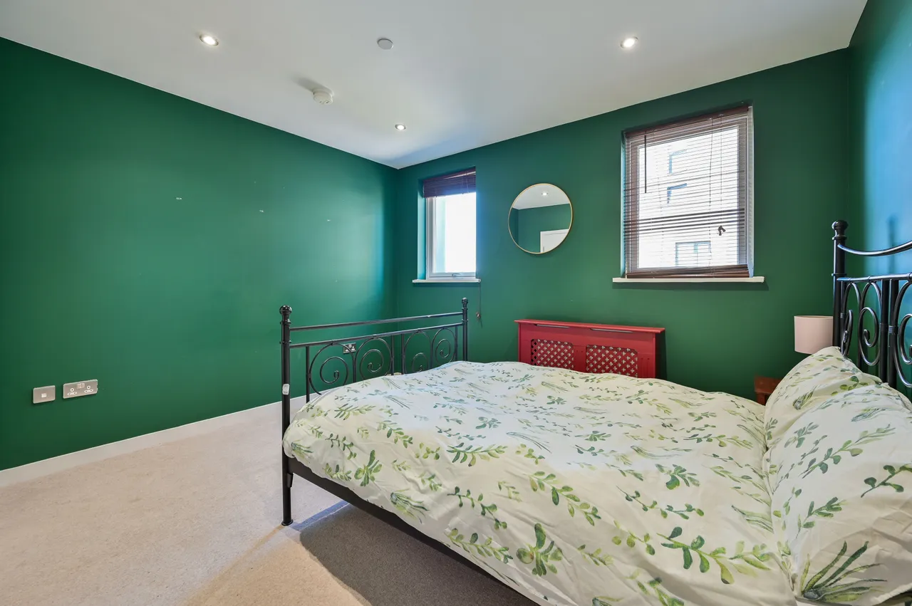 Flat 130, Leonard Court, LONDON, photo 2
