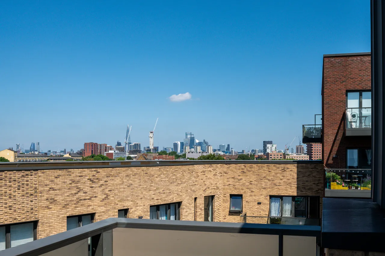 Flat 130, Leonard Court, LONDON, photo 3