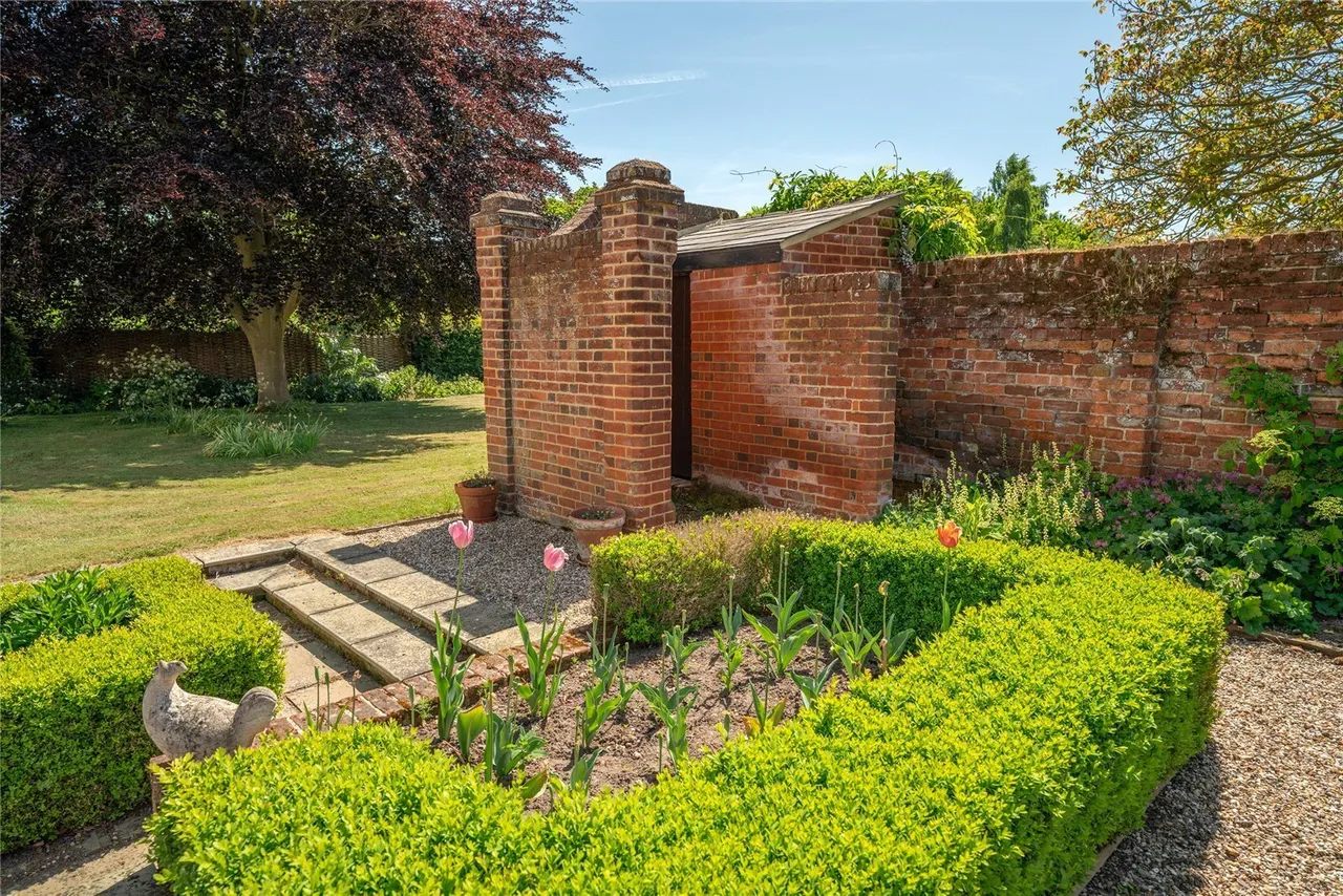 Ardleigh, Colchester, CO7, photo 23
