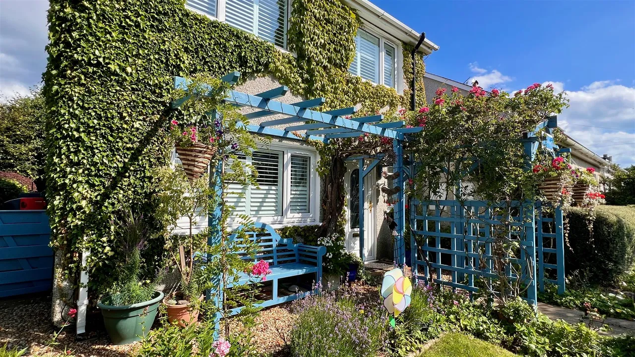 4 bed house for sale, Ty Santony, Harlech, LL46