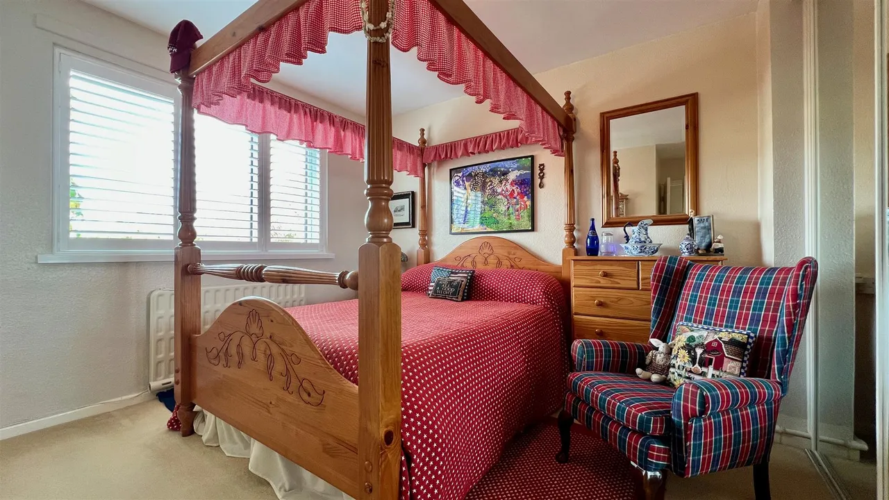 Ty Santony, Harlech, LL46, photo 11