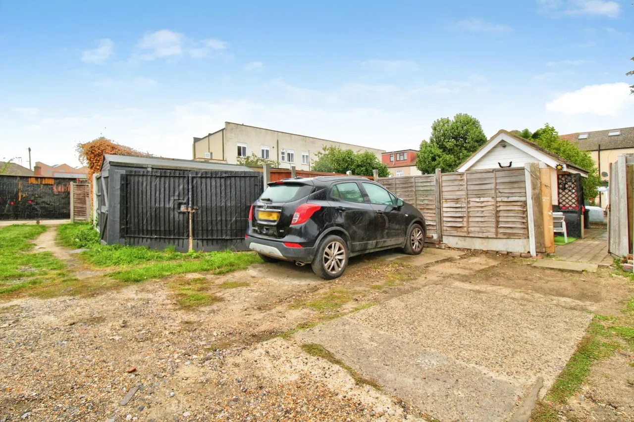 Wennington Road, Rainham, RM13, photo 29