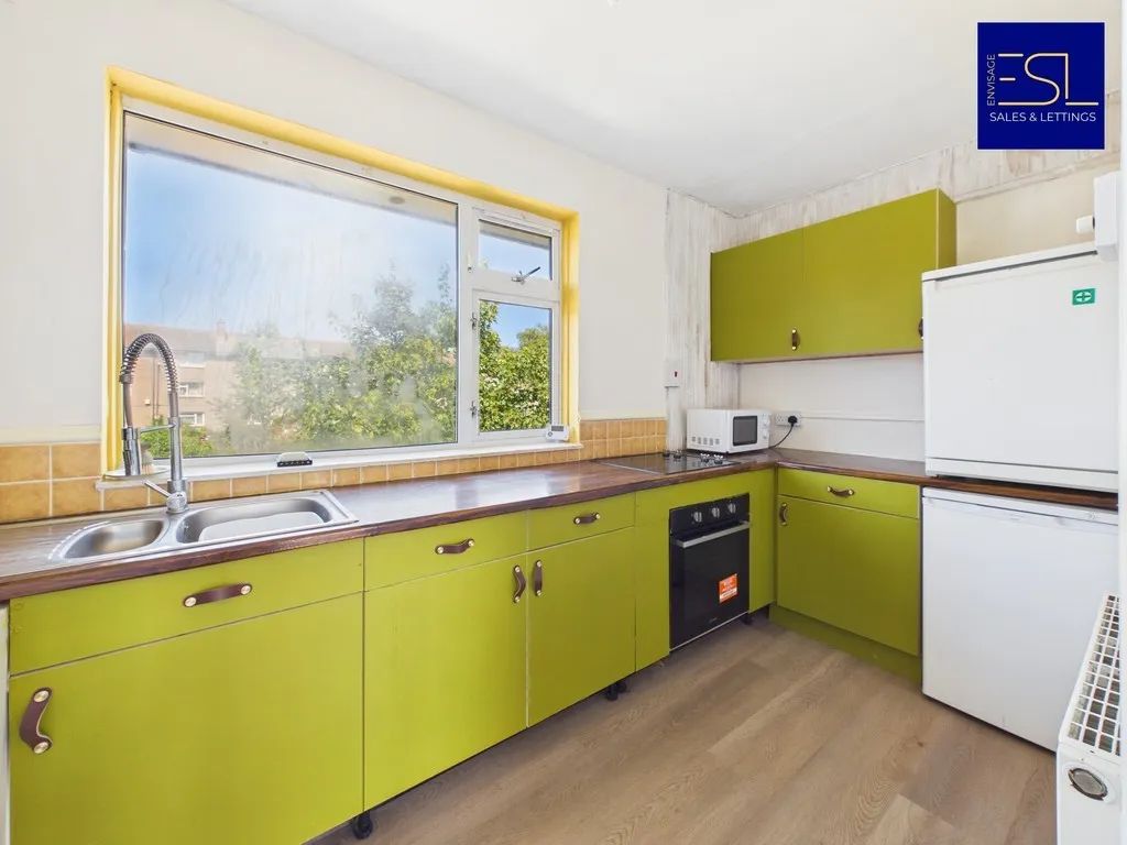 Charminster Drive, Coventry, photo 4