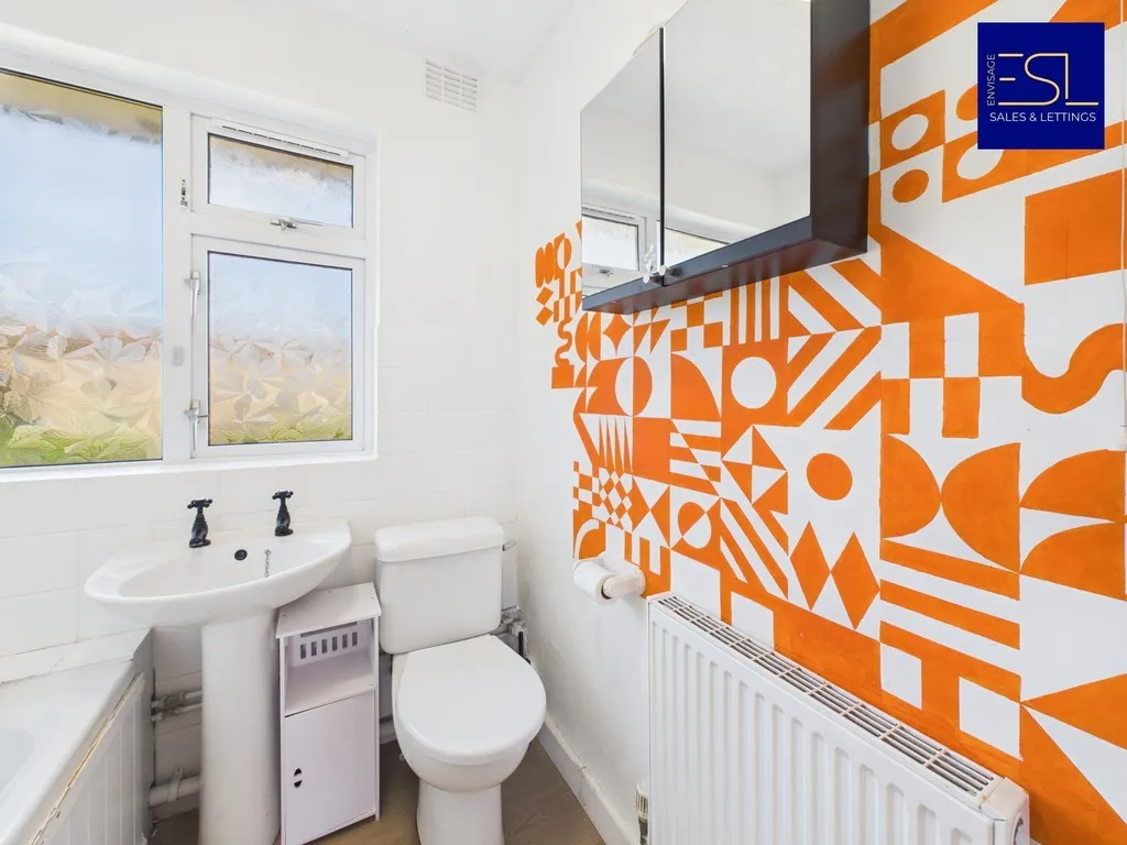 Charminster Drive, Coventry, photo 14
