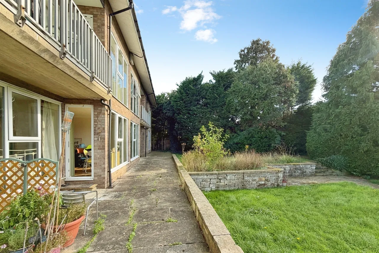 Willow Court, Beverley, HU17, photo 11