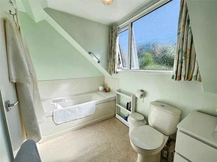 Coningsby Gardens East, Woodthorpe, NG5, photo 27