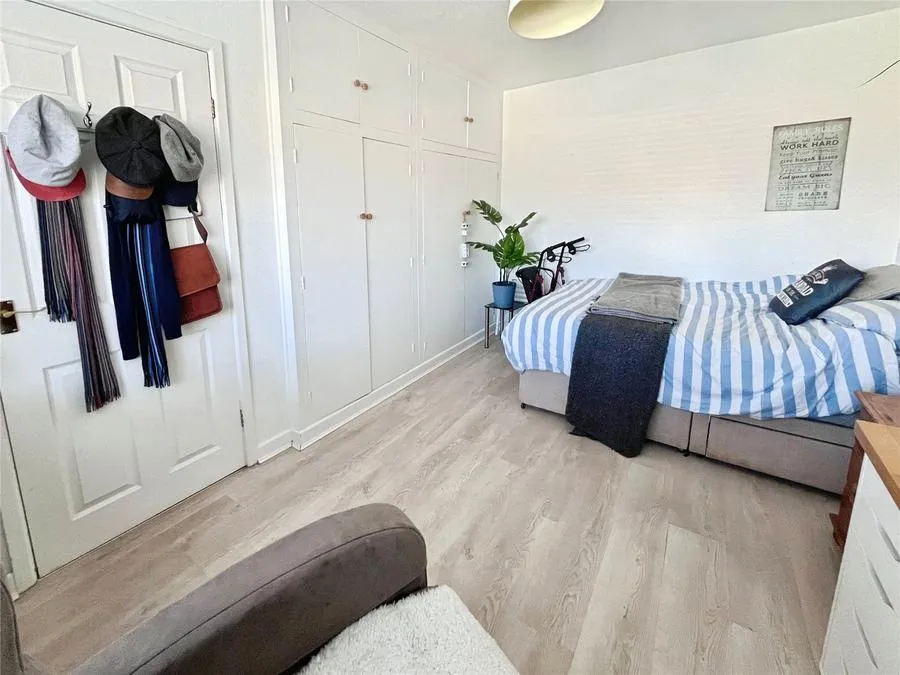 Coningsby Gardens East, Woodthorpe, NG5, photo 18
