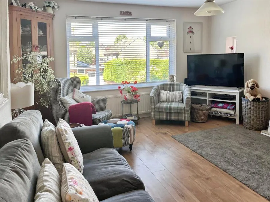 Coningsby Gardens East, Woodthorpe, NG5, photo 11