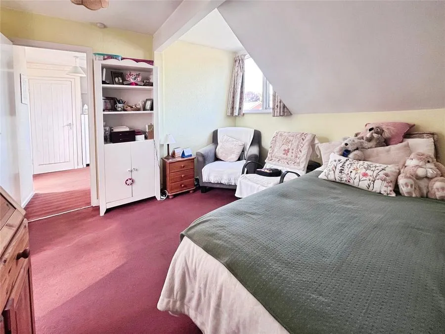 Coningsby Gardens East, Woodthorpe, NG5, photo 28