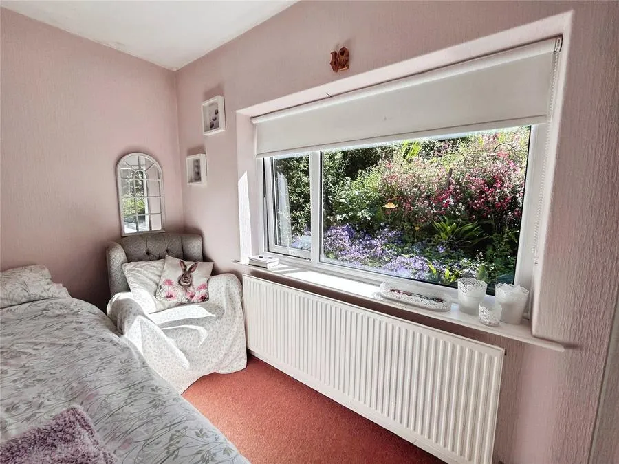 Coningsby Gardens East, Woodthorpe, NG5, photo 14