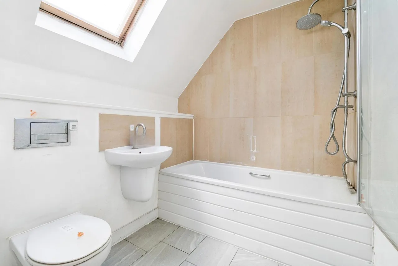Kendal, Purfleet-on-Thames, RM19, photo 8